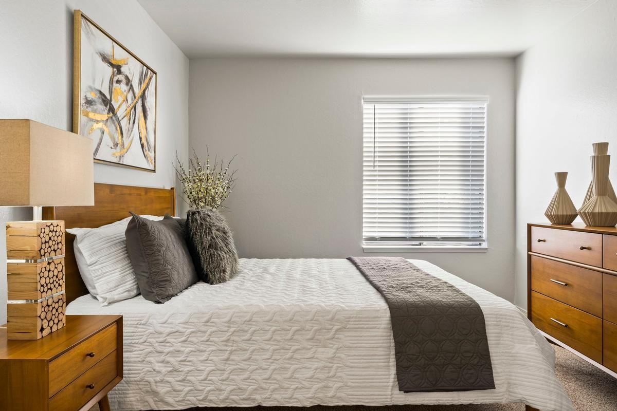 3300 Skyline Boulevard - Photo 7 of 14