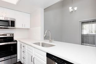 9840 Se Talbert St - Photo 1 of 1