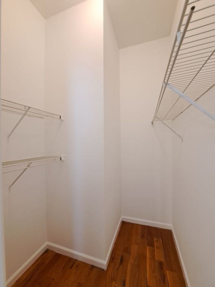 2526 Palmyra - Photo 3 of 17
