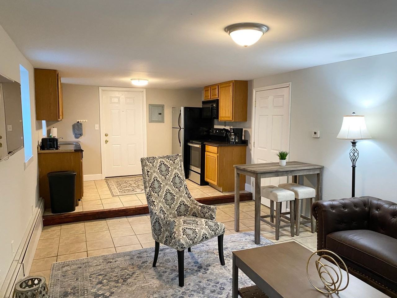 1100 South Ave - Photo 5 of 50