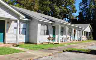 featured image of 701 Maple Ave
