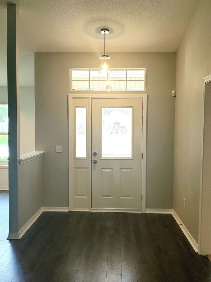 5065 Copperfield Dr - Photo 3 of 37