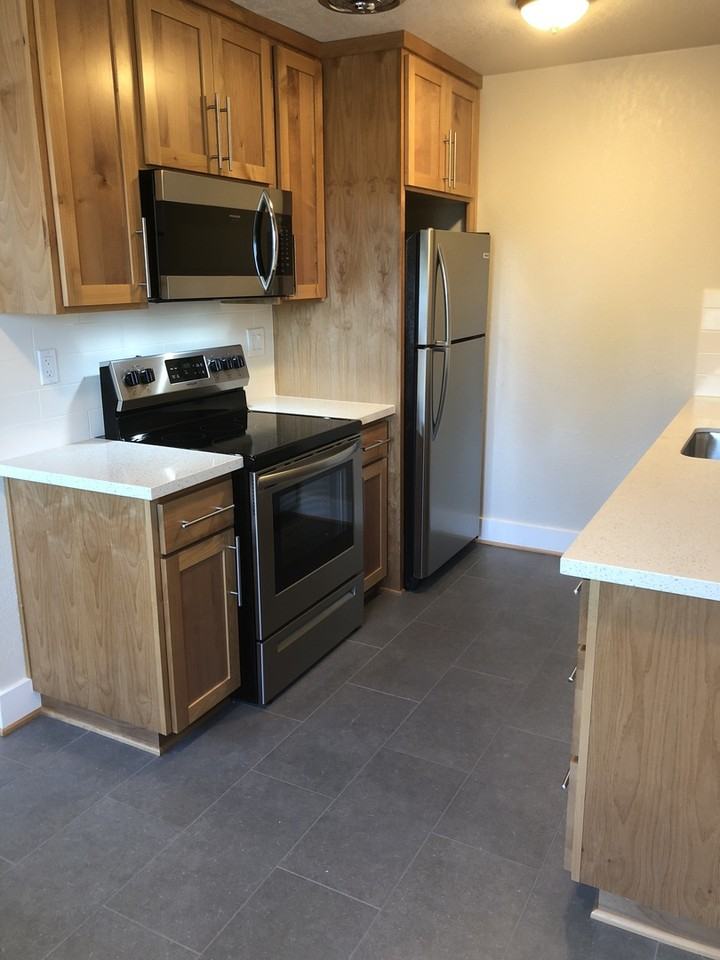 1603 Se Taggart St #3 - Photo 6 of 21