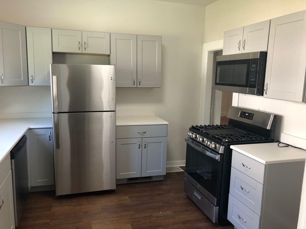 2811 Charles Street - Photo 3 of 13