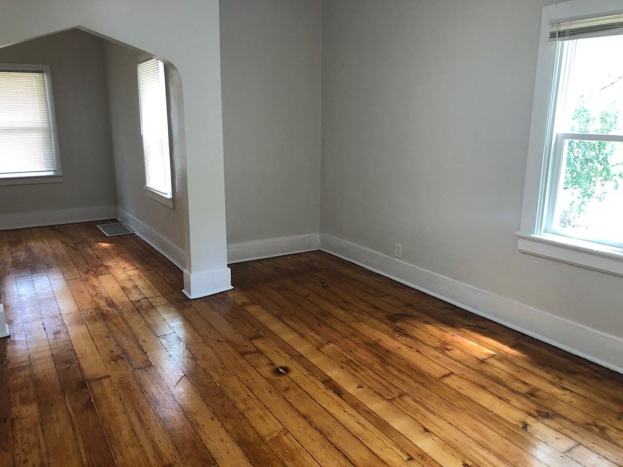 2811 Charles Street - Photo 7 of 13