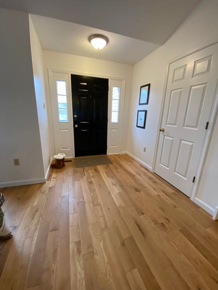 727 Linnet Ln - Photo 2 of 29