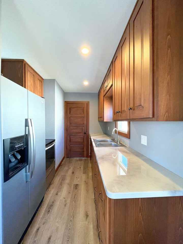 337 Liberty St - Photo 5 of 12