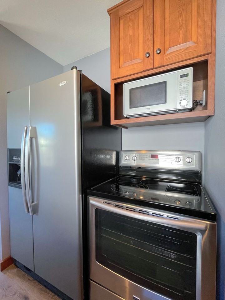 337 Liberty St - Photo 7 of 12