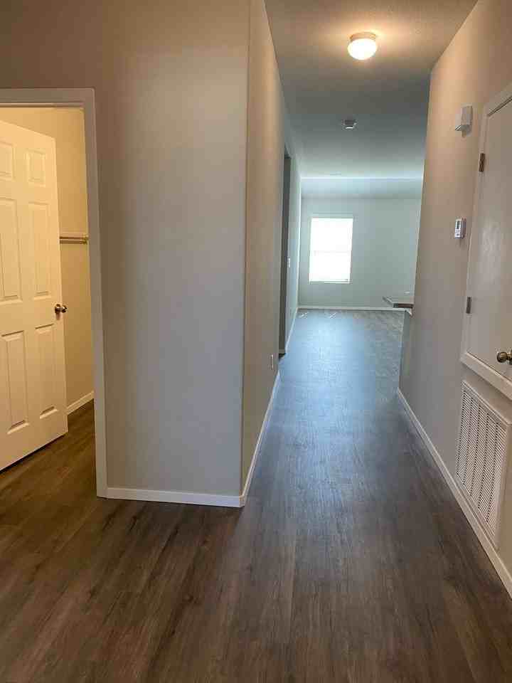 2204 E Fennec St - Photo 5 of 21