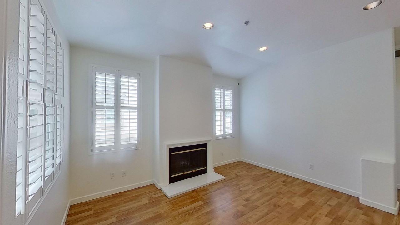 1807 Ladrillo Aisle #104 - Photo 5 of 15