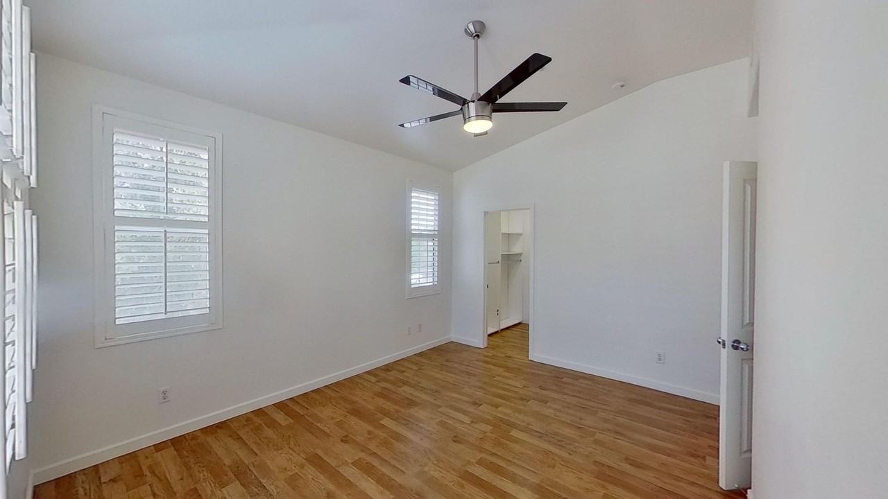 1807 Ladrillo Aisle #104 - Photo 7 of 15