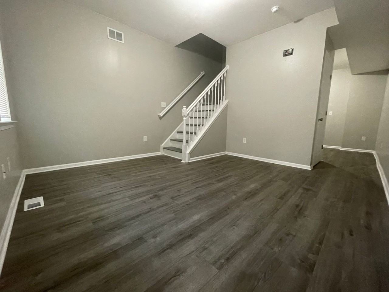 432 Viola Street - Photo 2 of 9