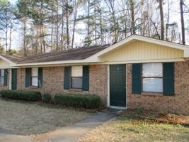 featured image of 907 Fisher Ln