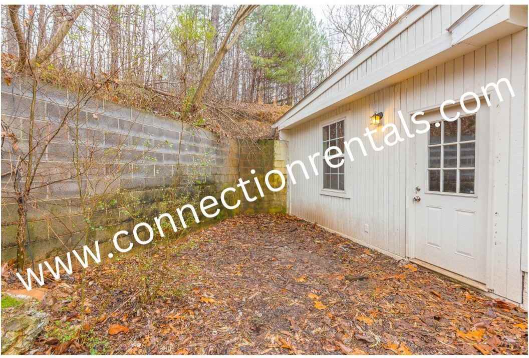 2705 Suncrest Dr - Photo 5 of 27