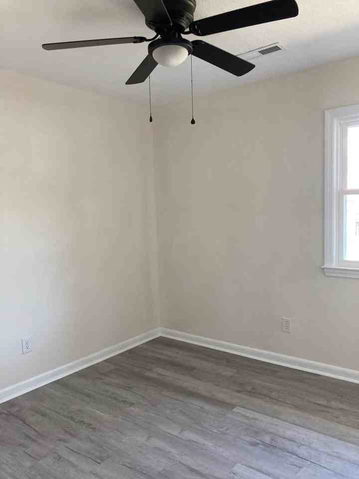 2913 Monroe Dr - Photo 7 of 13