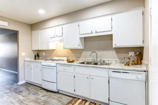 6610 Vanalden Ave - Photo 1 of 1