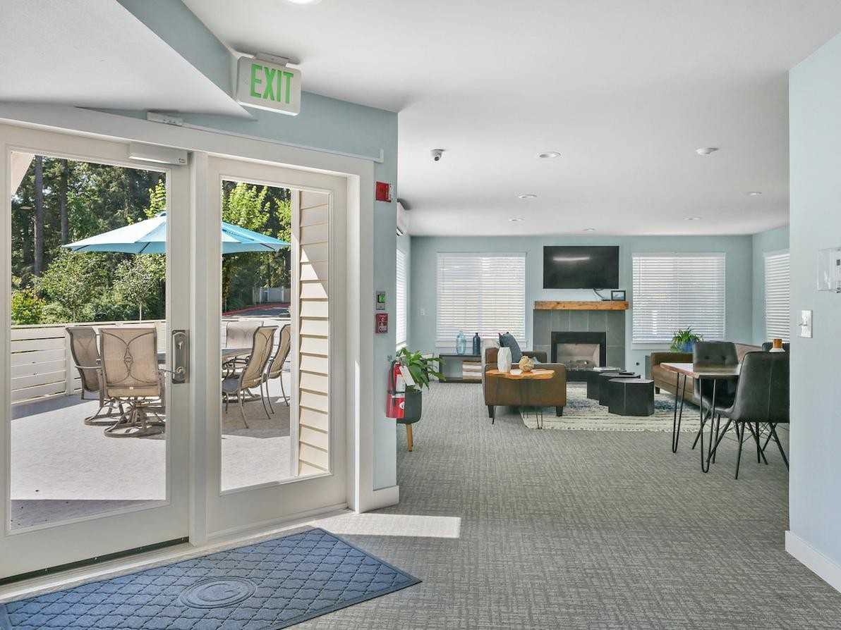 5163 Ne Mariah Ln - Photo 3 of 9