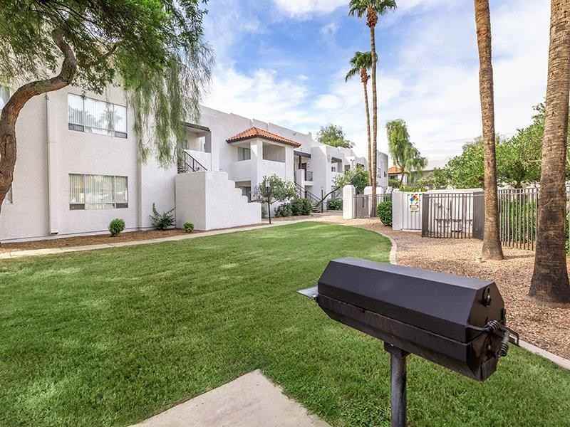 1891 N Litchfield Rd - Photo 6 of 21