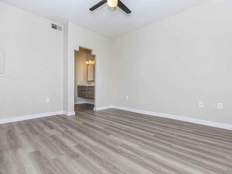 1891 N Litchfield Rd - Photo 2 of 21