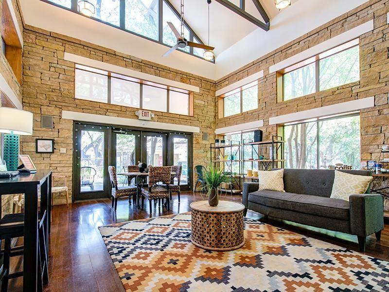 33 Lynn Batts Ln - Photo 2 of 50