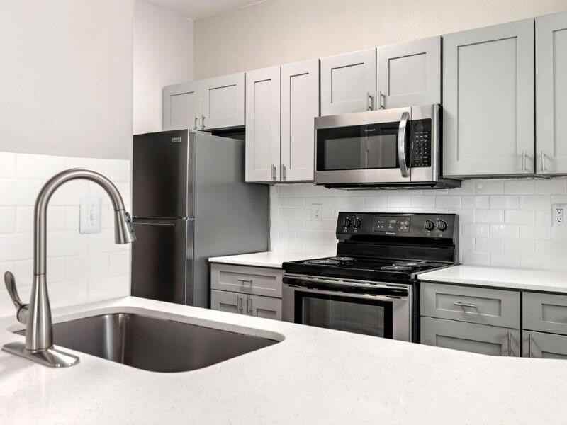 33 Lynn Batts Ln - Photo 6 of 50