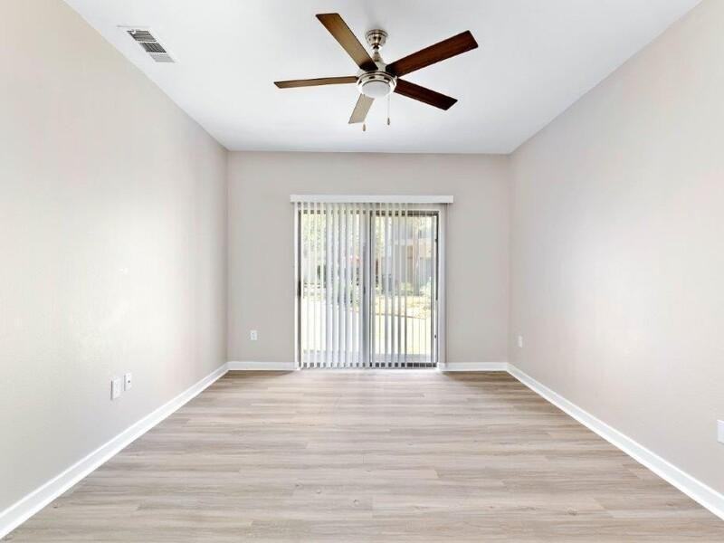 33 Lynn Batts Ln - Photo 7 of 50