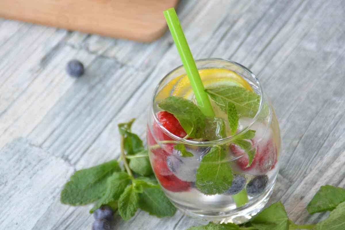 710 Yorkmont Rd - Photo 4 of 28