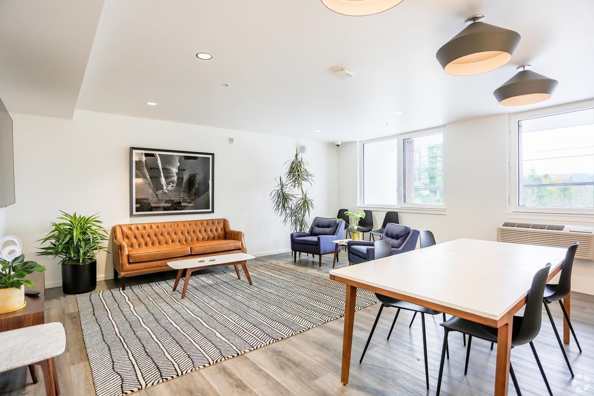 3450 N Williams Ave - Photo 6 of 36