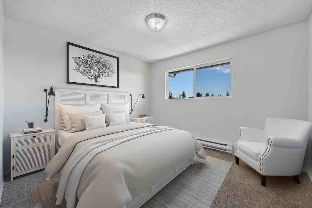 23006 30th Ave S - Photo 5 of 15