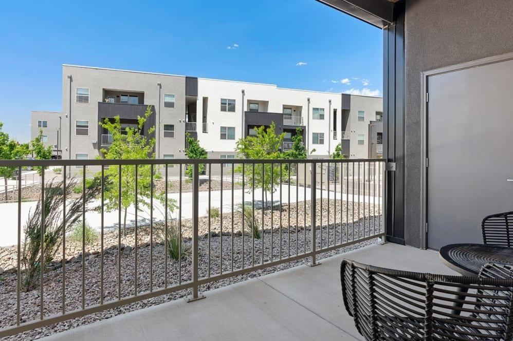 5200 Beckner Rd - Photo 6 of 37