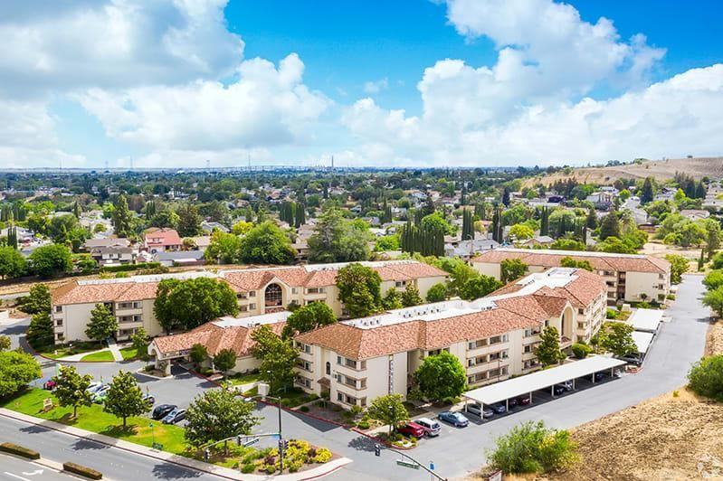 3185 Contra Loma Blvd - Photo 6 of 40