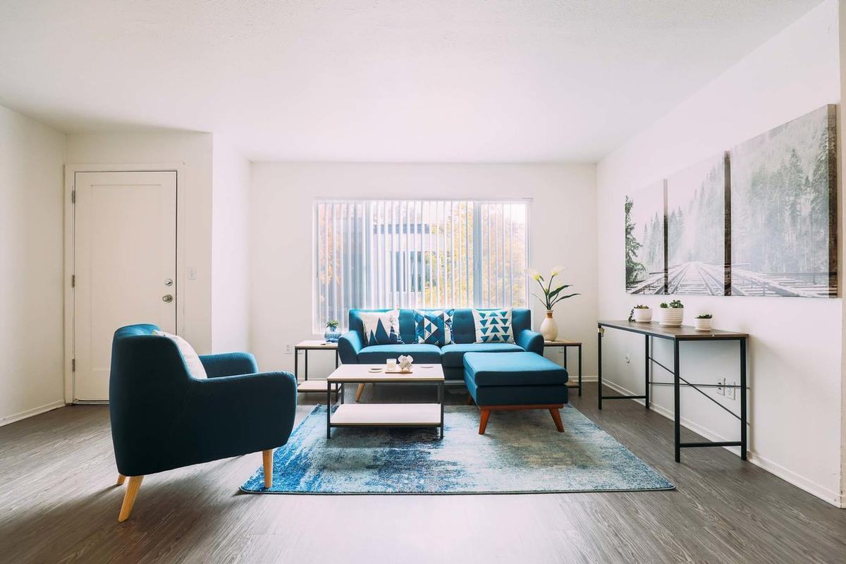 522 1/2 W K St - Photo 3 of 40