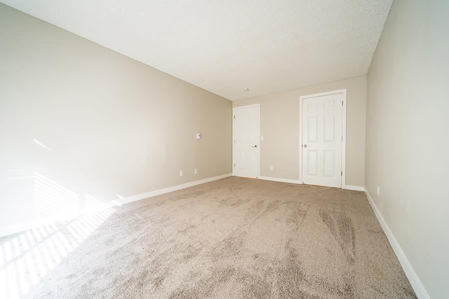 2325 S 96th St - Photo 5 of 45