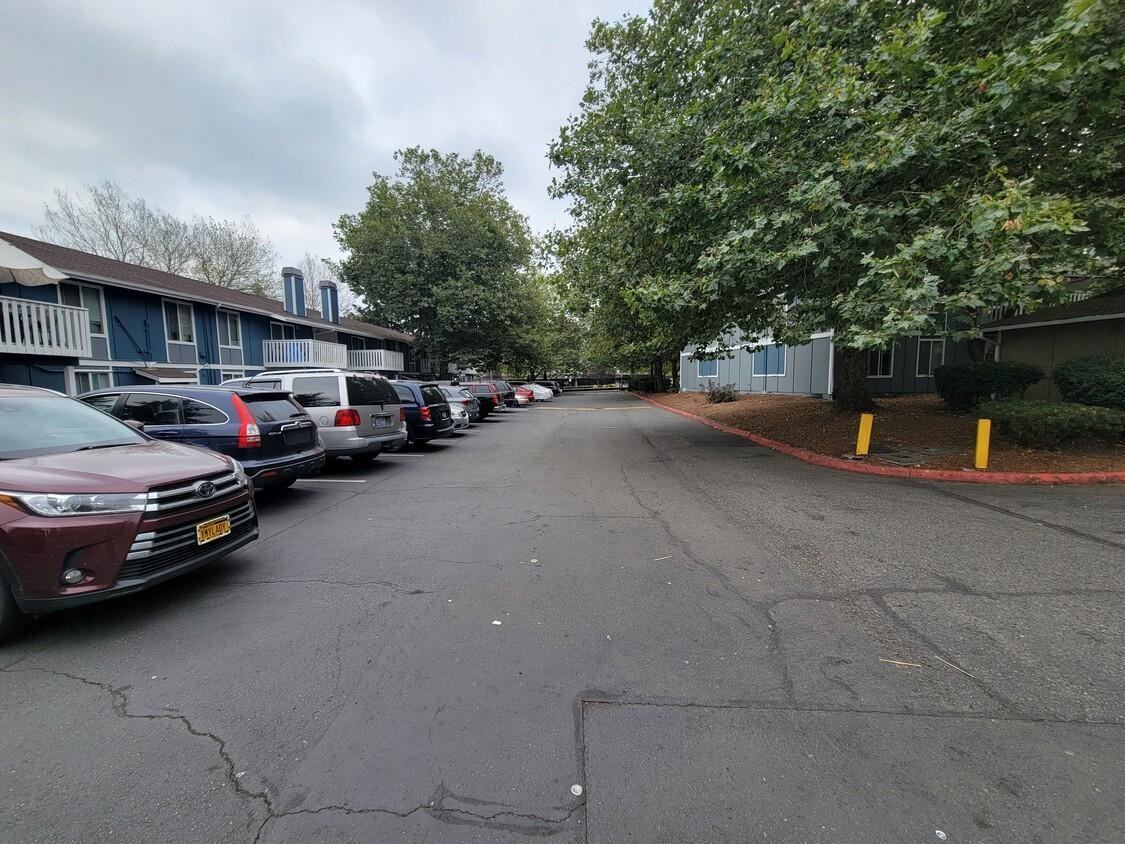 2325 S 96th St - Photo 2 of 45