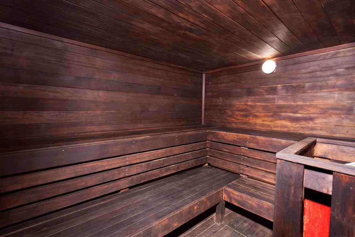 932 S Helena Way - Photo 4 of 23