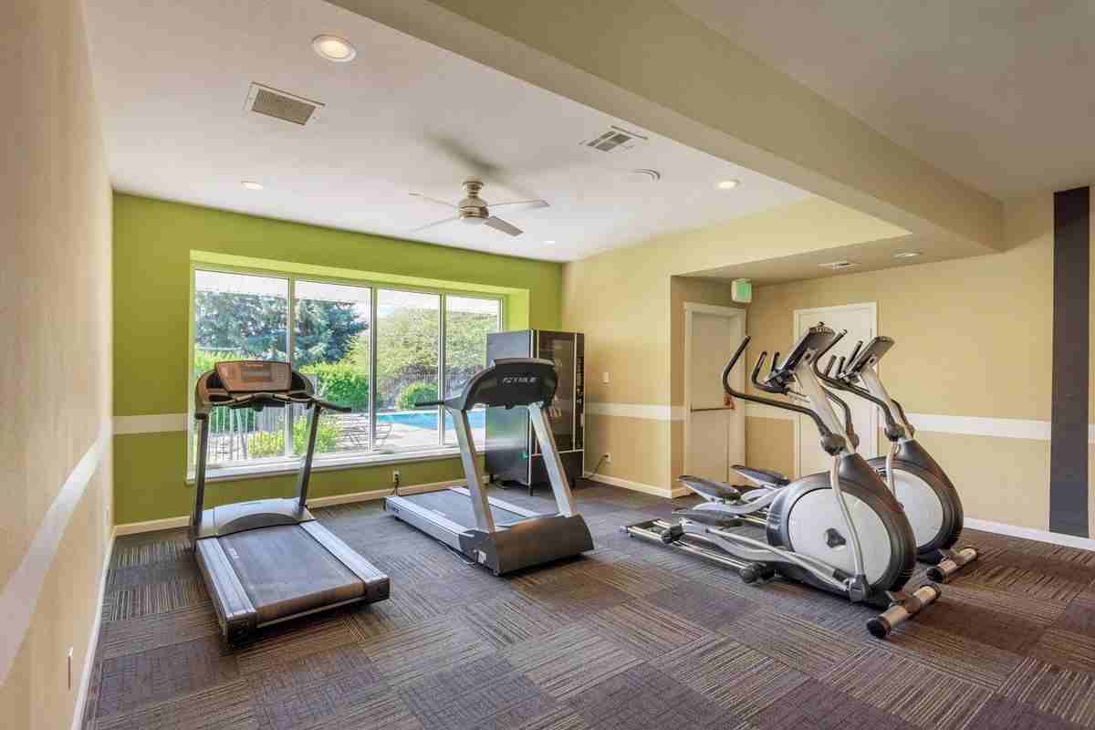 932 S Helena Way - Photo 3 of 23