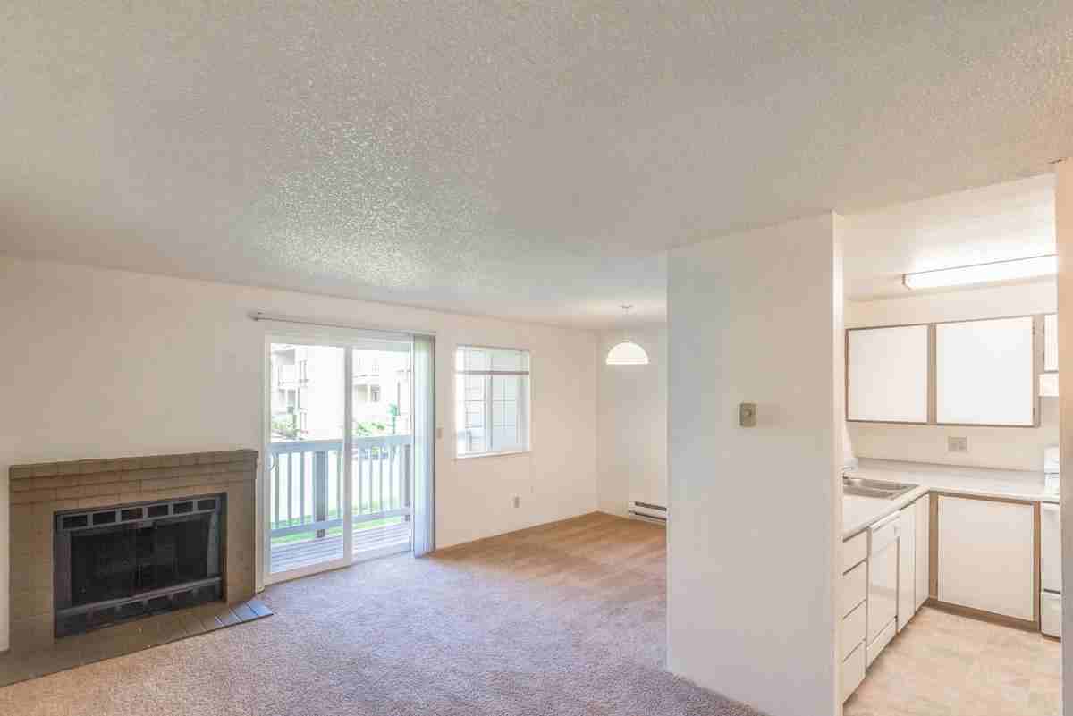 345 Pacific Ave N - Photo 3 of 19