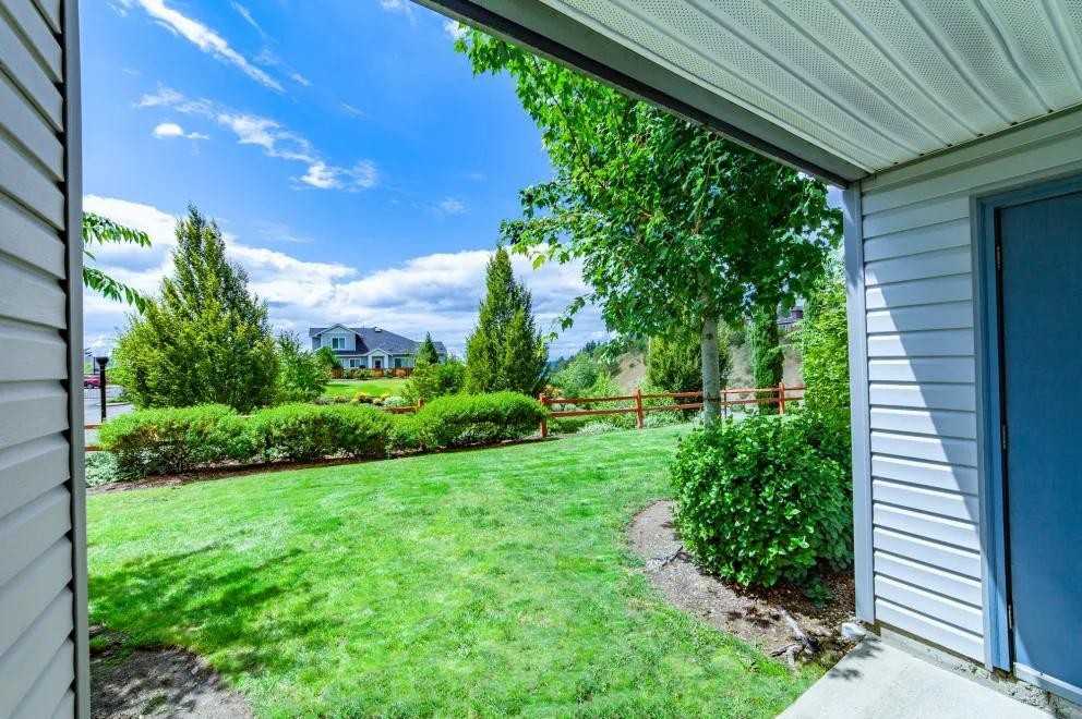 7101 Lindsay Ave Se - Photo 6 of 36