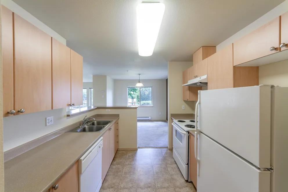 7101 Lindsay Ave Se - Photo 5 of 36