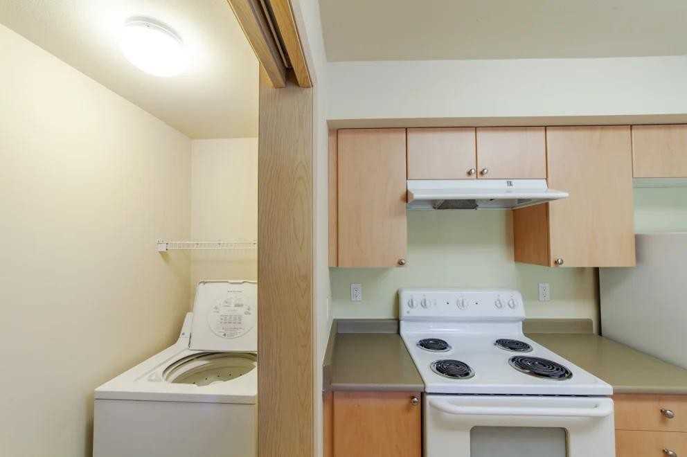 7101 Lindsay Ave Se - Photo 3 of 36