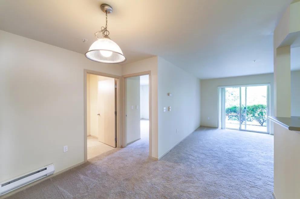 7101 Lindsay Ave Se - Photo 3 of 36