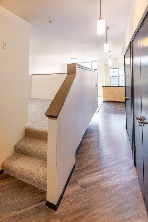 22850 Ne 8th St - Photo 2 of 36