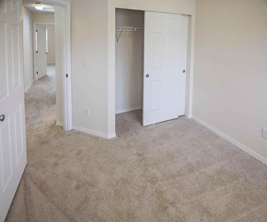 15318 Washington St - Photo 2 of 32