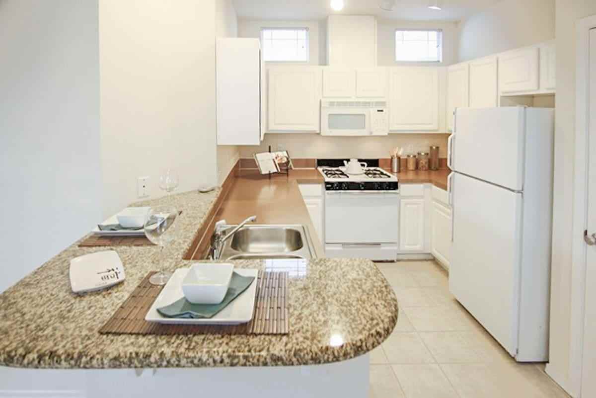 15318 Washington St - Photo 2 of 32