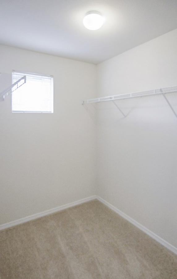 15318 Washington St - Photo 7 of 32