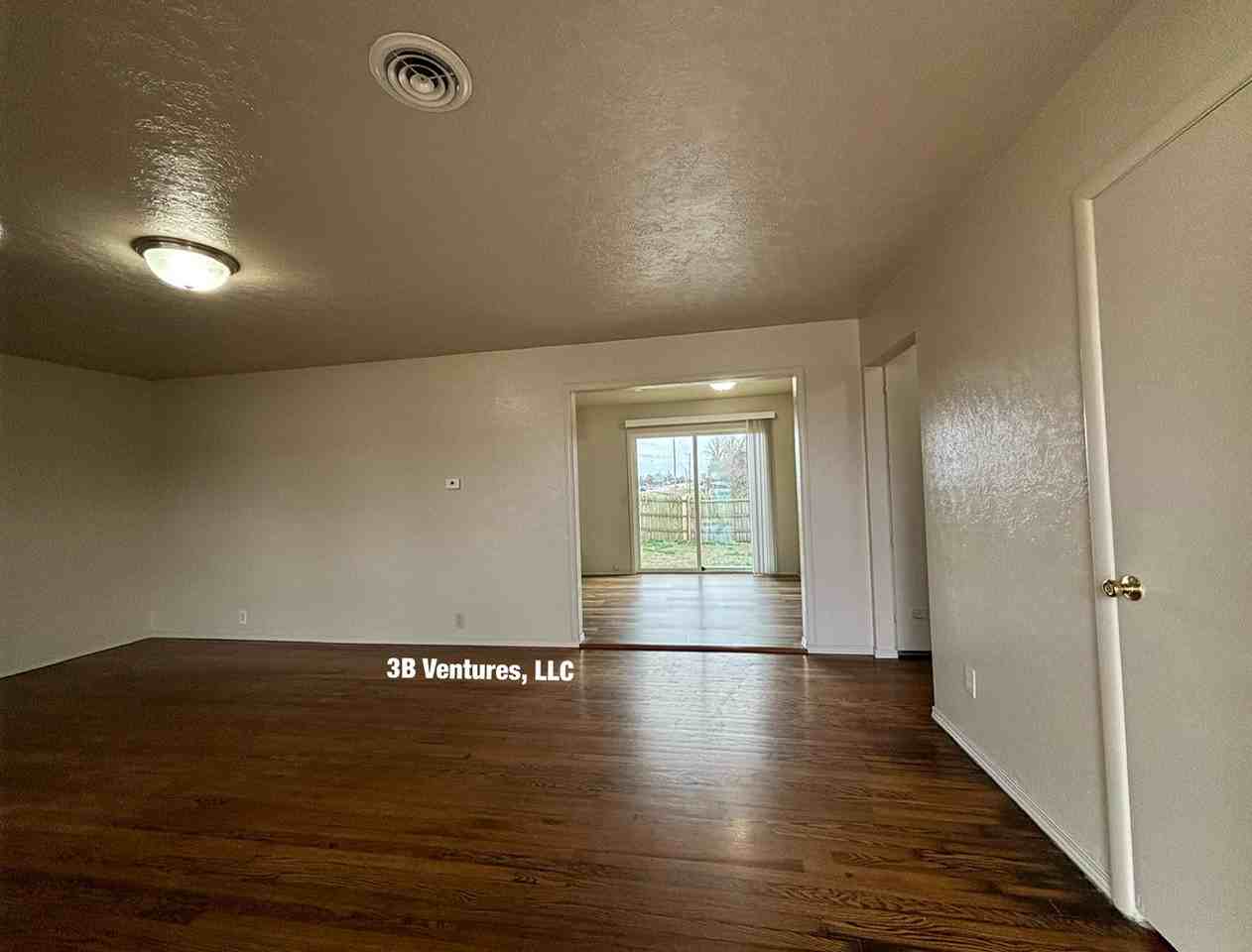 2902 W 17th St #NA - Photo 3 of 7