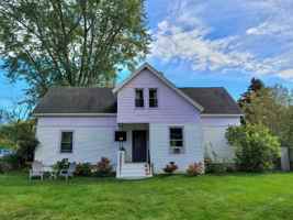 featured image of 10 Snow Rd #2