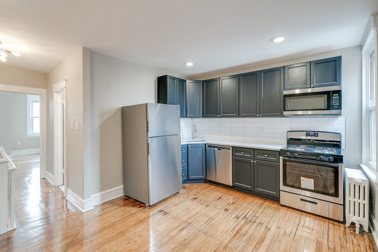 1117 Rosalie St #2 - Photo 2 of 15