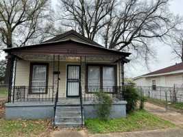 featured image of 2603 Felix Ave