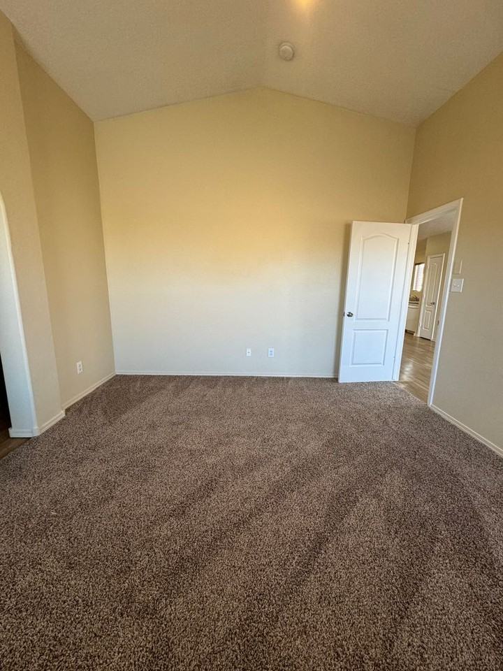 750 Purple Aster Ave Sw - Photo 7 of 15